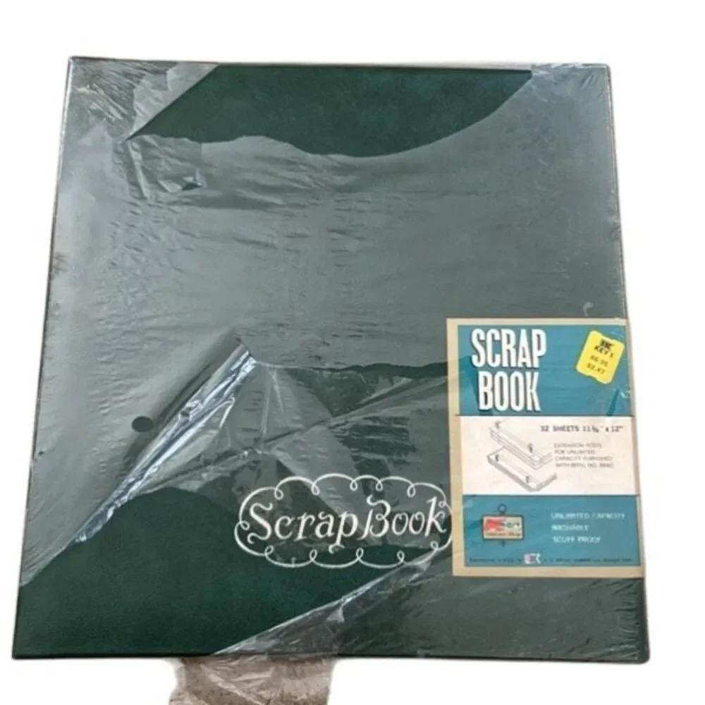 Vintage Kmart 32 Sheet 11 3/4 x 12” Green Scrapbook *NOS*